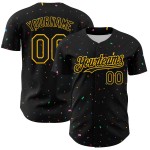 Maglia da baseball con design autentico e coriandoli, motivo personalizzato in oro 3D e nero Maglia da baseball con design autentico e coriandoli, motivo personalizzato in oro 3D e nero